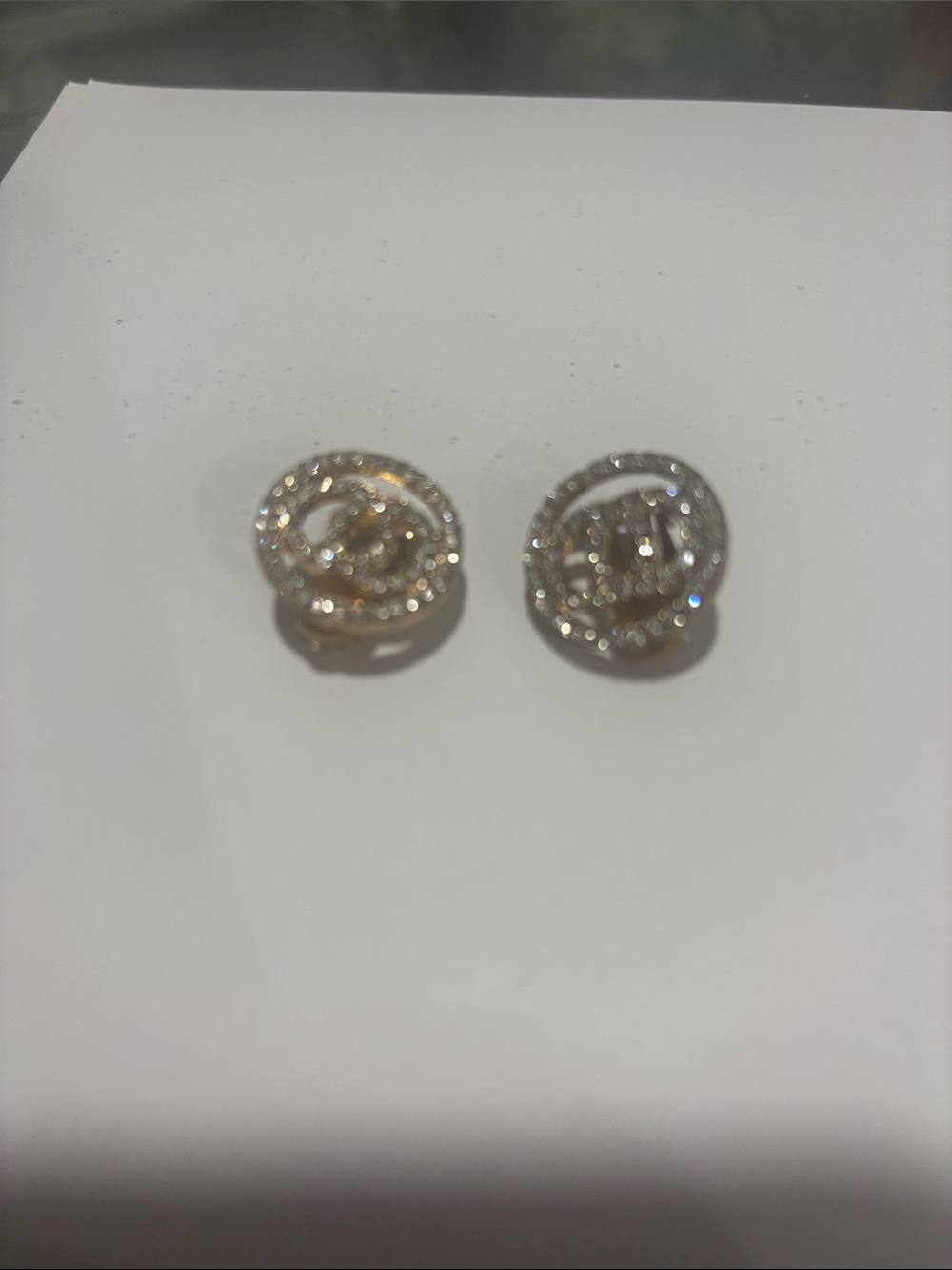 Vintage Round clip on Earrings - Gold Tone